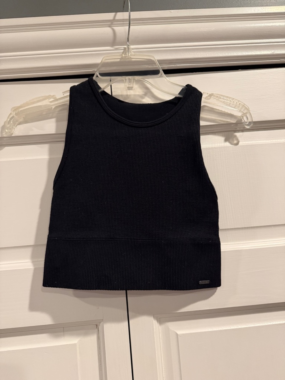 Gilly Hicks Black Ribbed Crop Tank
